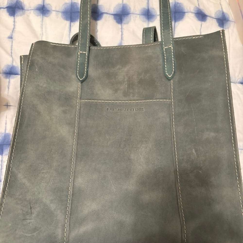 Portland Leather Goods - Lola - Large North/South Aqua zipper tote - Picture 2 of 7